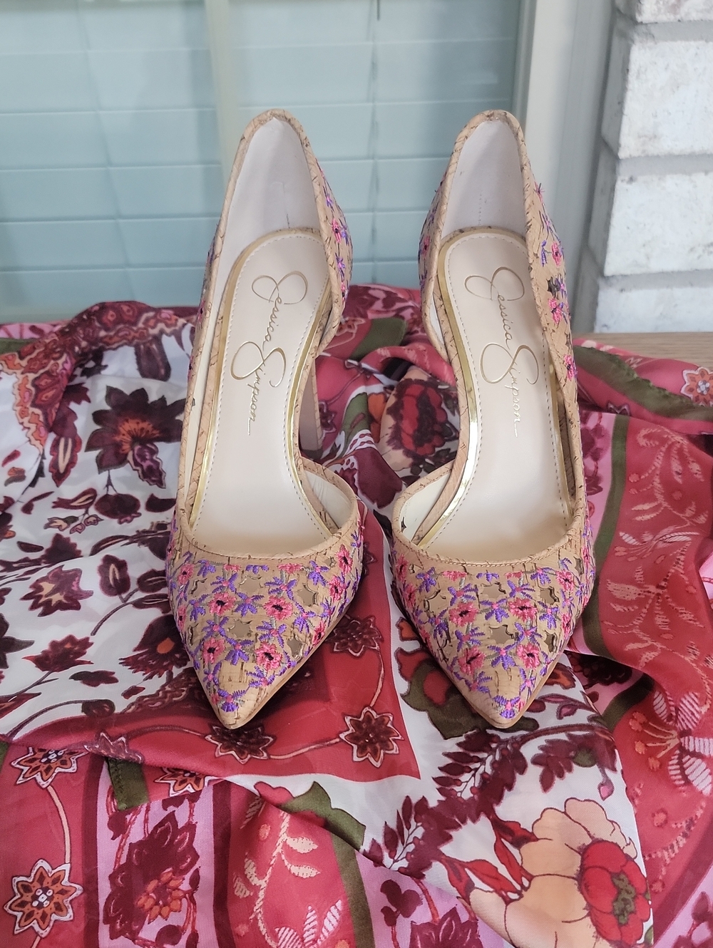 Embroidered Pointed-Toe Heels in Beige and Pink